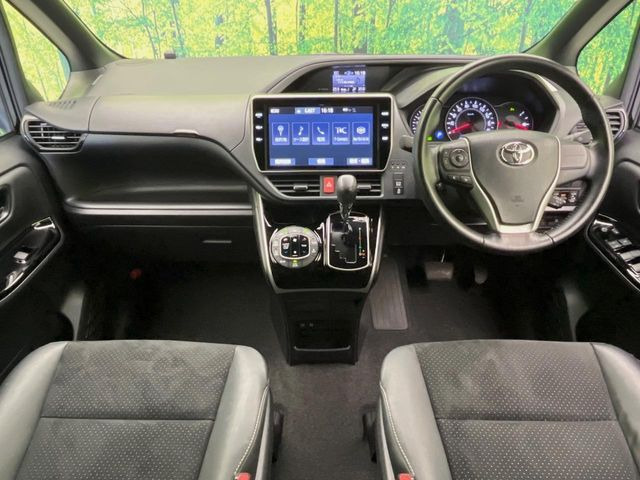 ヴォクシー2.0 ZS 煌III