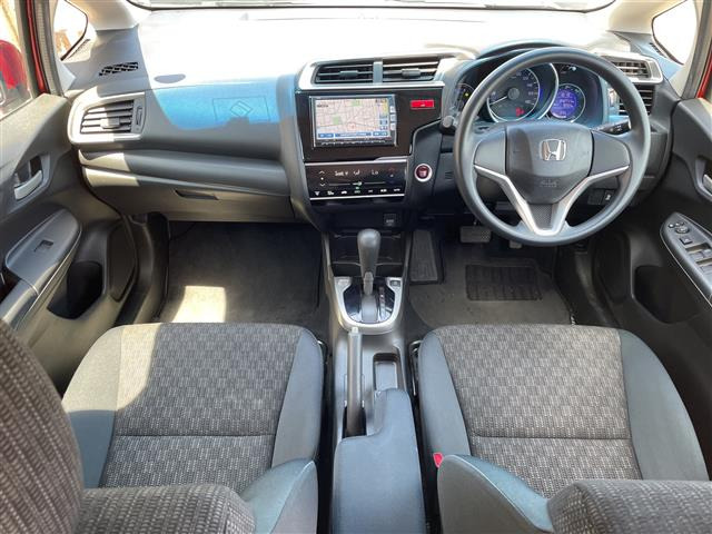 フィット1.3 13G Sパッケージ 4WD
