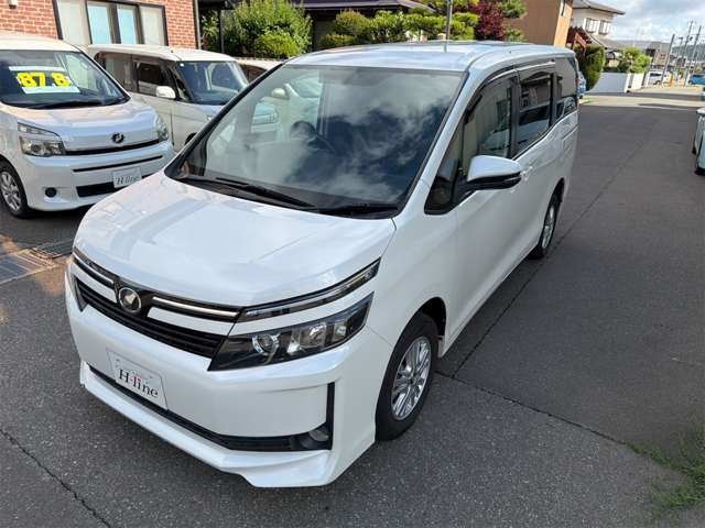 ヴォクシー2.0 V 4WD