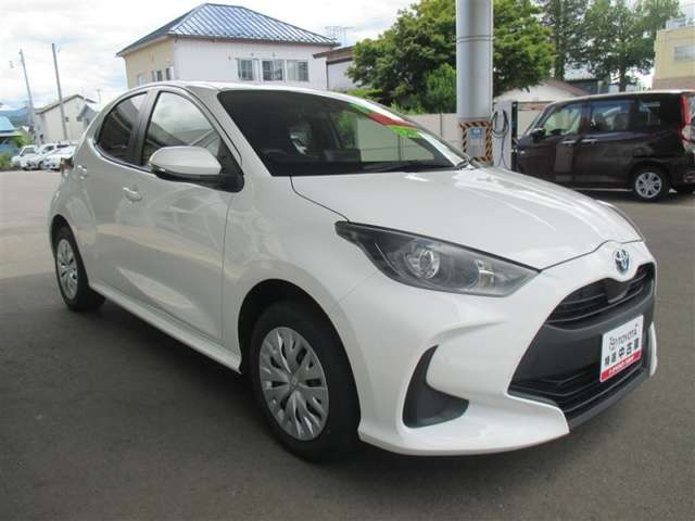 ヤリス1.5 ハイブリッド X E-Four 4WD