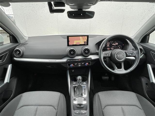 Q230 TFSI スポーツ