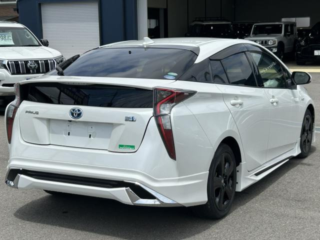 プリウス1.8 S ツーリングセレクション