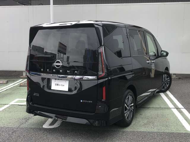 セレナ1.4 e-POWER ハイウェイスターV