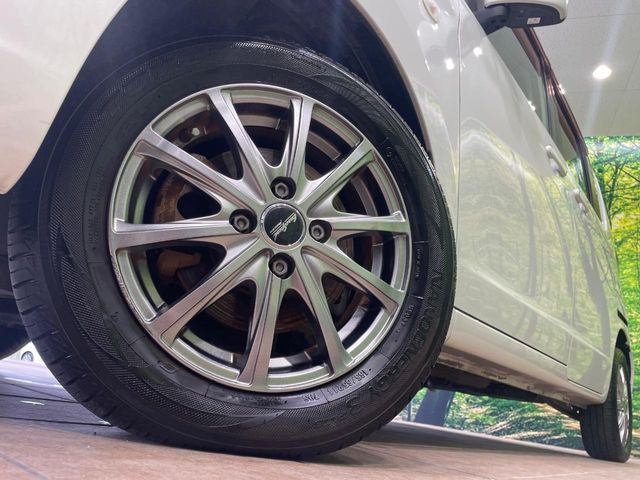 �y14�C���`�A���~�z�C�[���z�O�ςɃ}�b�`�����A���~�z�C�[���𑕒����Ă���܂��B�e��A���~�z�C�[����A�X�^�b�h���X�^�C�����戵�����Ă���܂��B���񂲑��k����������