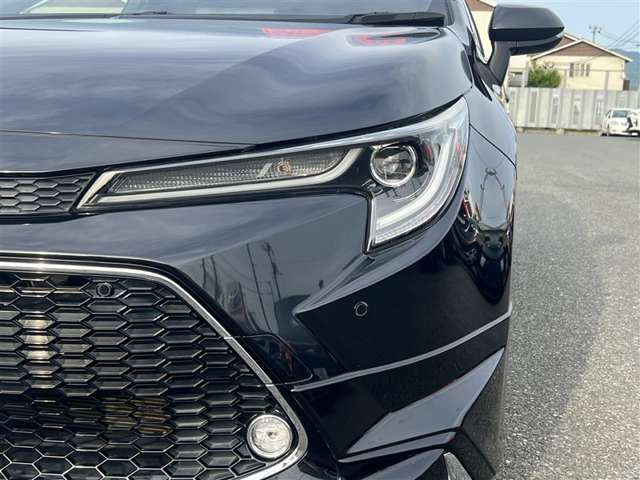 カローラツーリング1.8 ハイブリッド W×B E-Four 4WD