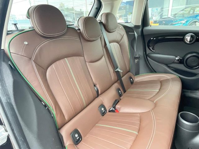 ���㕔���Ȃ��C�ɂȂ�悤�ȃL�Y�E�����ւ��蓙�A�傫�ȃ_���[�W�͂Ȃ��A�ǍD�ȏ�Ԃł��B