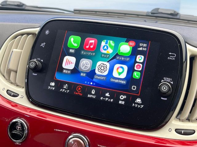 ��Apple Car Play:�X�}�z�Ƃ̗L���ڑ��ŁA�i�r�E�I�[�f�B�I�Đ��ȂǃX�}�z�̃A�v���@�\����ʂł��g����֗��@�\�ł�!