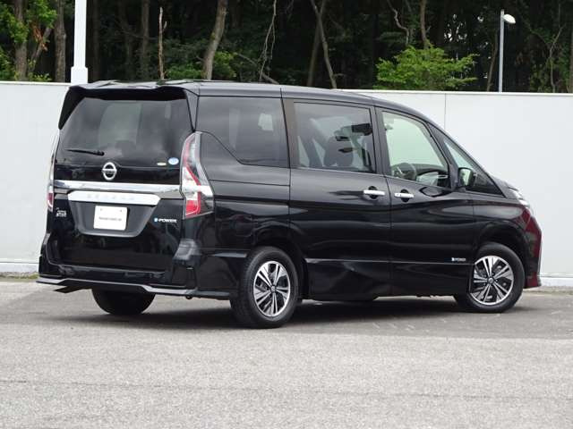 セレナ1.2 e-POWER ハイウェイスターV