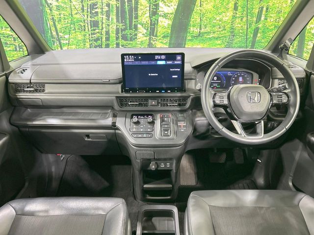 ステップワゴン2.0 e:HEV スパーダ