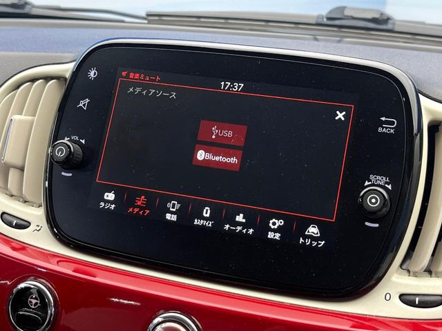 ��Bluetooth:���莝���̃X�}�[�g�t�H���ȂǂƐڑ����A�n���Y�t���[�ʘb��Տꊴ����~���[�W�b�N�Đ������y���݂��������܂��B�����ڑ��ł��̂Ŕς킵��������܂����