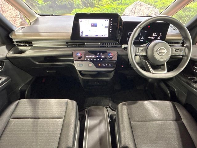 セレナ1.4 e-POWER ハイウェイスターV
