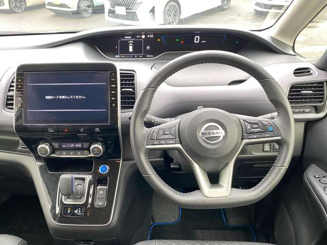 セレナ1.2 e-POWER ハイウェイスターV