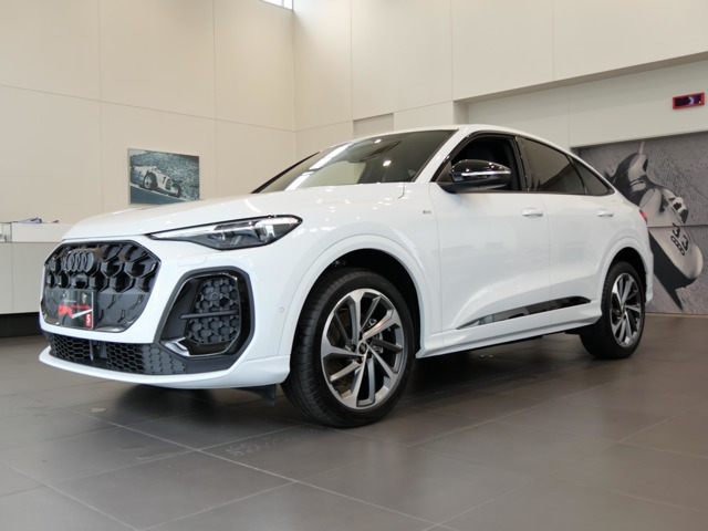 Q5スポーツバックTFSI クワトロ 150kW アドバンスト Sラインパッケージ 4WD