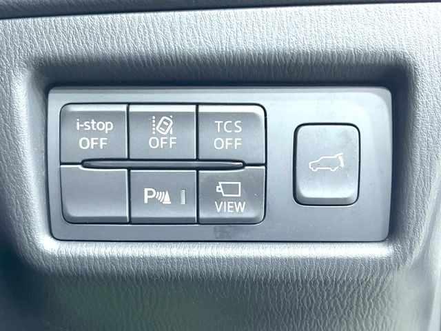【コーナーセンサー】バンパーに付いたセンサーが障害物を検知!一定の距離に近づくとアラートで教えてくれます♪狭い駐車スペースや車庫入れ時も安心ですね☆