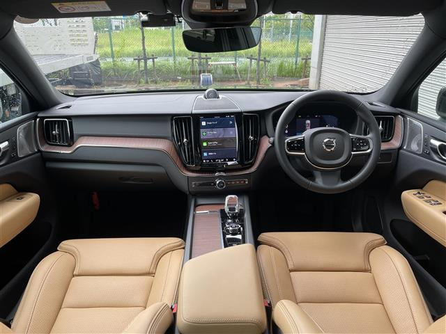 XC60ウルトラ B5 AWD 4WD