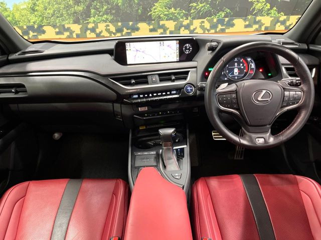 UX250h Fスポーツ
