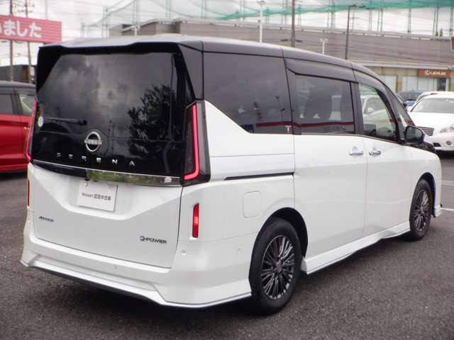 セレナ1.4 e-POWER AUTECH マルチベッド