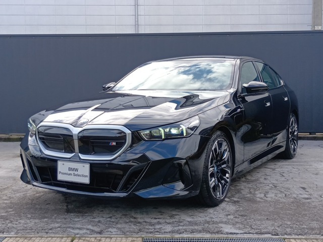 i5M60 xドライブ 4WD