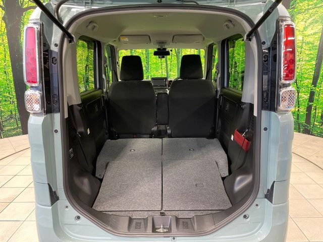 ���i�̂���������ʋ΁A���}���ɏ\���ȉ׎��X�y�[�X���m�ۂ��Ă���܂��B�Z�J���h�V�[�g��|���ƁA�傫�ȉו��̐ύڂ��\�ł���