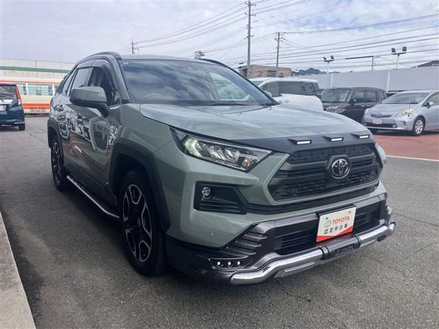 RAV42.0 アドベンチャー 4WD
