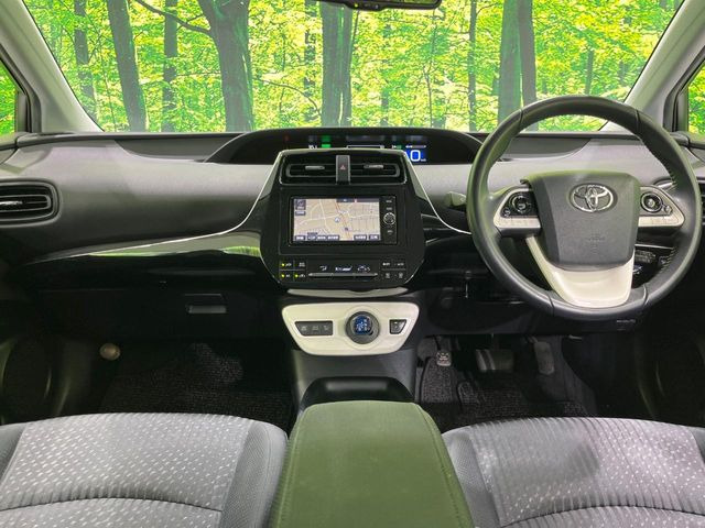 プリウス1.8 S セーフティ プラス