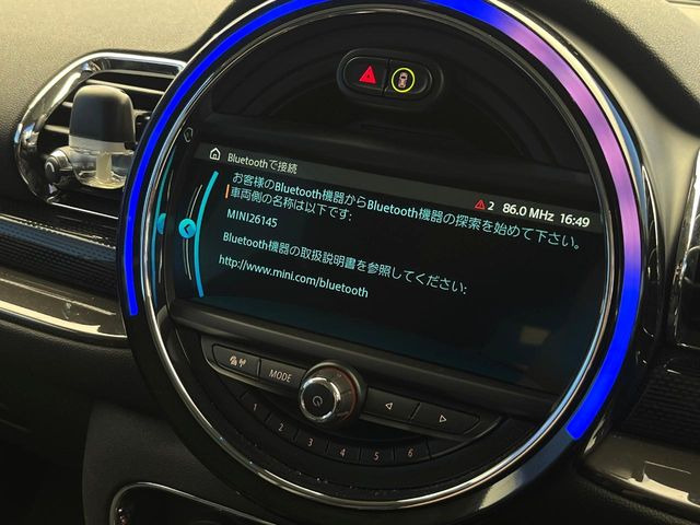 ��Bluetooth:���莝���̃X�}�[�g�t�H���ȂǂƐڑ����A�n���Y�t���[�ʘb��Տꊴ����~���[�W�b�N�Đ������y���݂��������܂��B�����ڑ��ł��̂Ŕς킵��������܂����