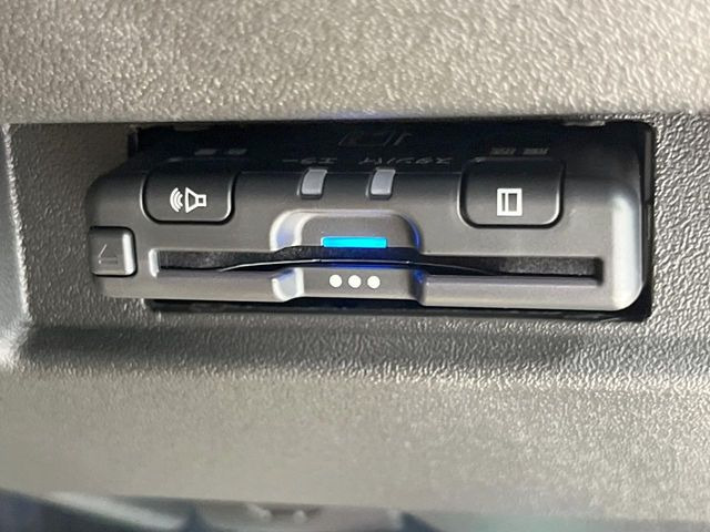 【ETC】高速道路の料金所をストレスなく通過!話題のスポットやサービスエリアに多い「スマートIC」利用時は必須のアイテムです。当店でセットアップを実施、ご納車当日からすぐにご利用いただけます!