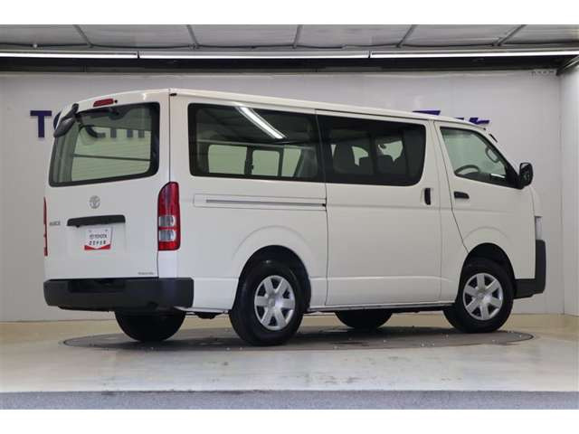 ハイエースバン2.8 DX ロング ディーゼル 4WD