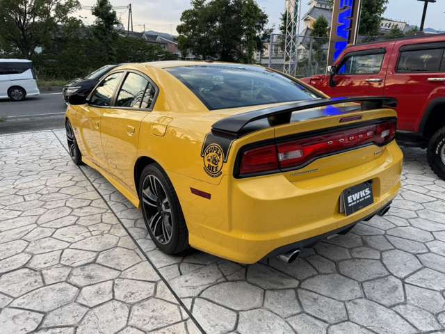 チャージャーSRT8 スーパービー