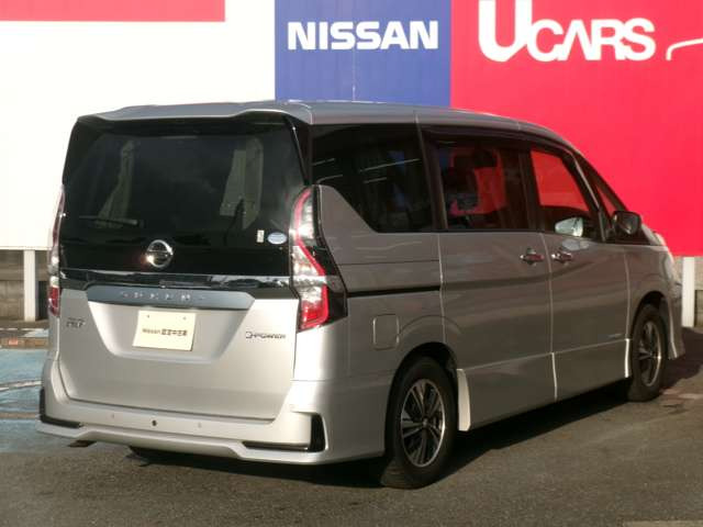 セレナ1.2 e-POWER ハイウェイスターV