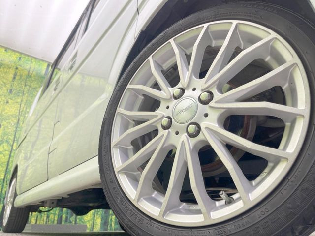 �y16�C���`�A���~�z�C�[���z�O�ςɃ}�b�`�����A���~�z�C�[���𑕒����Ă���܂��B�e��A���~�z�C�[����A�X�^�b�h���X�^�C�����戵�����Ă���܂��B���񂲑��k����������