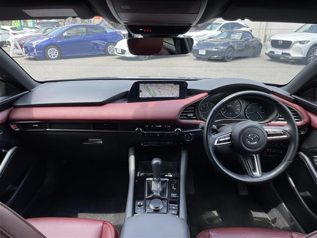MAZDA3ファストバック2.0 X バーガンディ セレクション