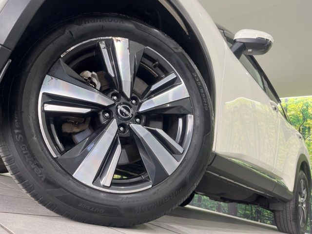 �y����19�C���`�A���~�z�C�[���z�O�ςɃ}�b�`���������A���~�z�C�[���𑕒����Ă���܂��B�e��ЊO�A���~�z�C�[����A�X�^�b�h���X�^�C�����戵�����Ă���܂��B���񂲑��k����������