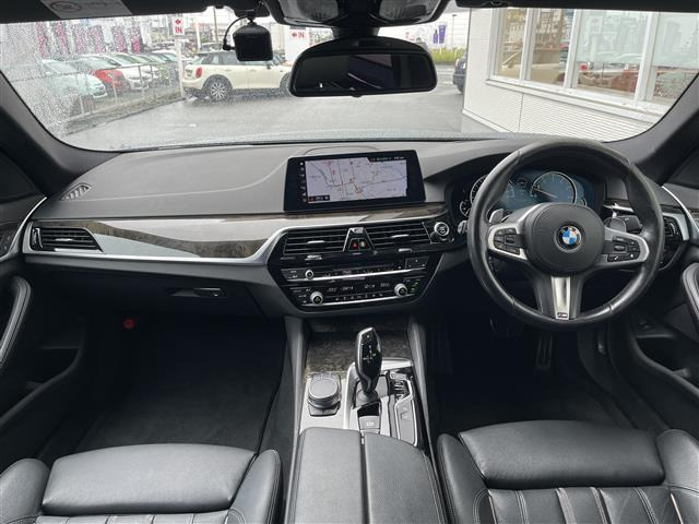 5シリーズセダン530i Mスポーツ