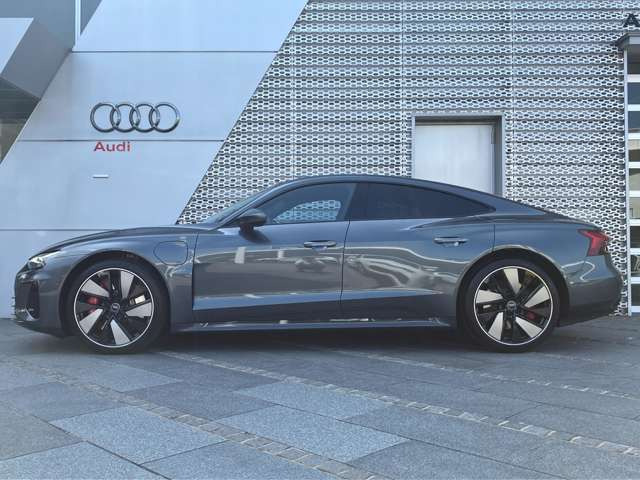 e-tron GT クワトロ4WD