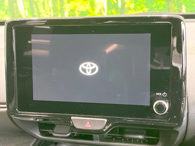 �y8�C���` �f�B�X�v���C�I�[�f�B�I�z���ʂ̃f�B�X�v���C��AppleCarPlay��AndroidAuto�����p�\�B�傫�ȉ�ʂŃX�}�z�i�r�A�v���������p���������܂���