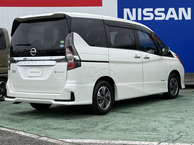セレナ1.2 e-POWER ハイウェイスターV