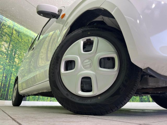 �y����13�C���`�z�C�[���z�O�ςɃ}�b�`���������z�C�[���𑕒����Ă���܂��B�e��ЊO�z�C�[����A�X�^�b�h���X�^�C�����戵�����Ă���܂��B���񂲑��k����������