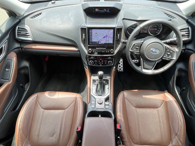 フォレスター2.0 アドバンス 4WD