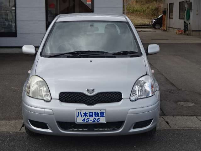 ヴィッツ1.3 F Lパッケージ 4WD