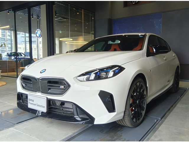 1シリーズM135 xドライブ 4WD