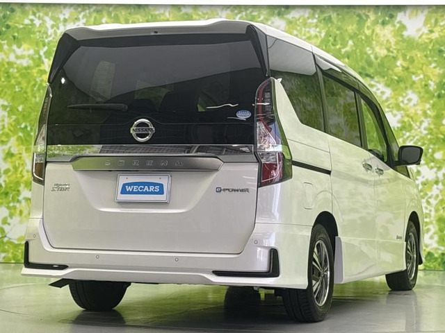 セレナ1.2 e-POWER ハイウェイスターV