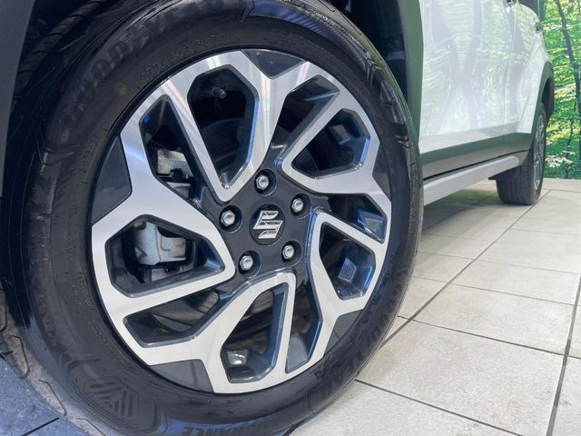 �y����16�C���`�A���~�z�C�[���z�O�ςɃ}�b�`���������A���~�z�C�[���𑕒����Ă���܂��B�e��ЊO�A���~�z�C�[����A�X�^�b�h���X�^�C�����戵�����Ă���܂��B���񂲑��k����������