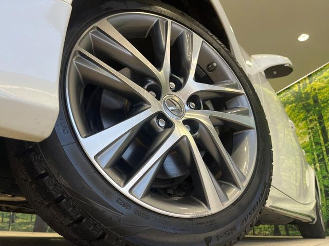 �y����17�C���`�A���~�z�C�[���z�O�ςɃ}�b�`���������A���~�z�C�[���𑕒����Ă���܂��B�e��ЊO�A���~�z�C�[����A�X�^�b�h���X�^�C�����戵�����Ă���܂��B���񂲑��k����������