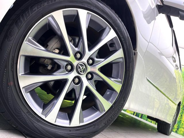 �y����18�C���`�A���~�z�C�[���z�O�ςɃ}�b�`���������A���~�z�C�[���𑕒����Ă���܂��B�e��ЊO�A���~�z�C�[����A�X�^�b�h���X�^�C�����戵�����Ă���܂��B���񂲑��k����������