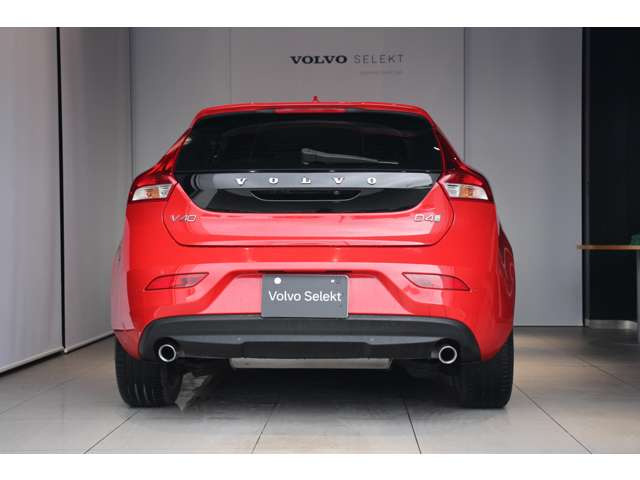 V40D4 インスクリプション ディーゼル