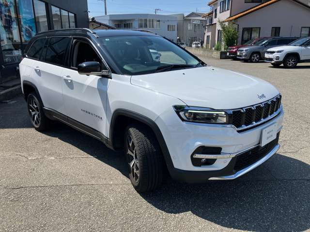 コマンダー2.0 リミテッド ディーゼル 4WD