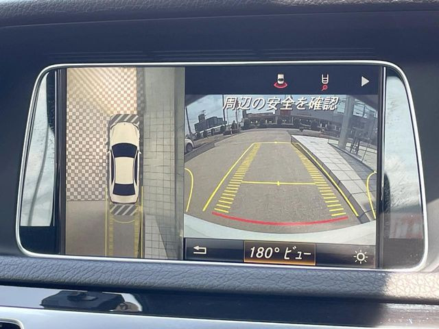 ��360�x�J�����V�X�e��:��p�̃J�����ɂ��A�ォ�猩���낵���悤�Ȏ��_��360�x�N���}�̎��͂��m�F���邱�Ƃ��ł��܂������p�������m�F���₷���A�����ꏊ�ł̐؂�Ԃ��⒓�Ԃ��X���[�Y�ɍs���܂��B