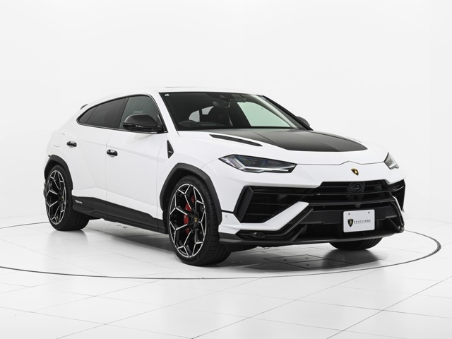 ウルスペルフォルマンテ 4WD