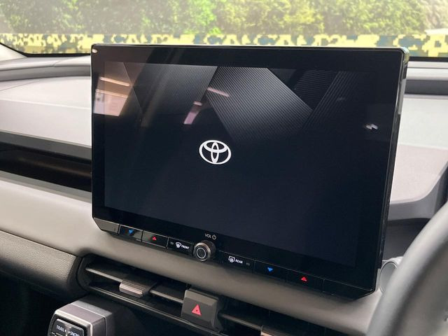 �y12.9�C���` �f�B�X�v���C�I�[�f�B�I�z���ʂ̃f�B�X�v���C��AppleCarPlay��AndroidAuto�����p�\�B�傫�ȉ�ʂŃX�}�z�i�r�A�v���������p���������܂���